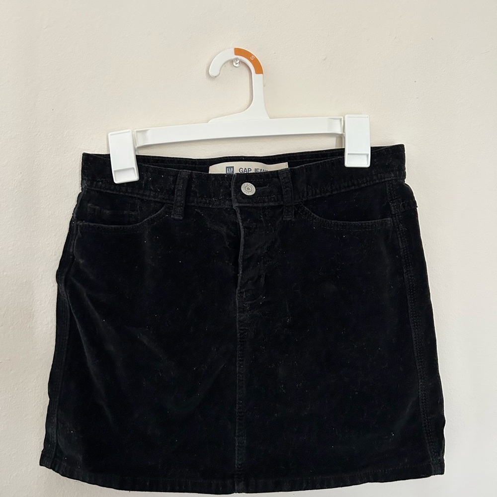 GAP Black Mini Skirt Casual Velvet